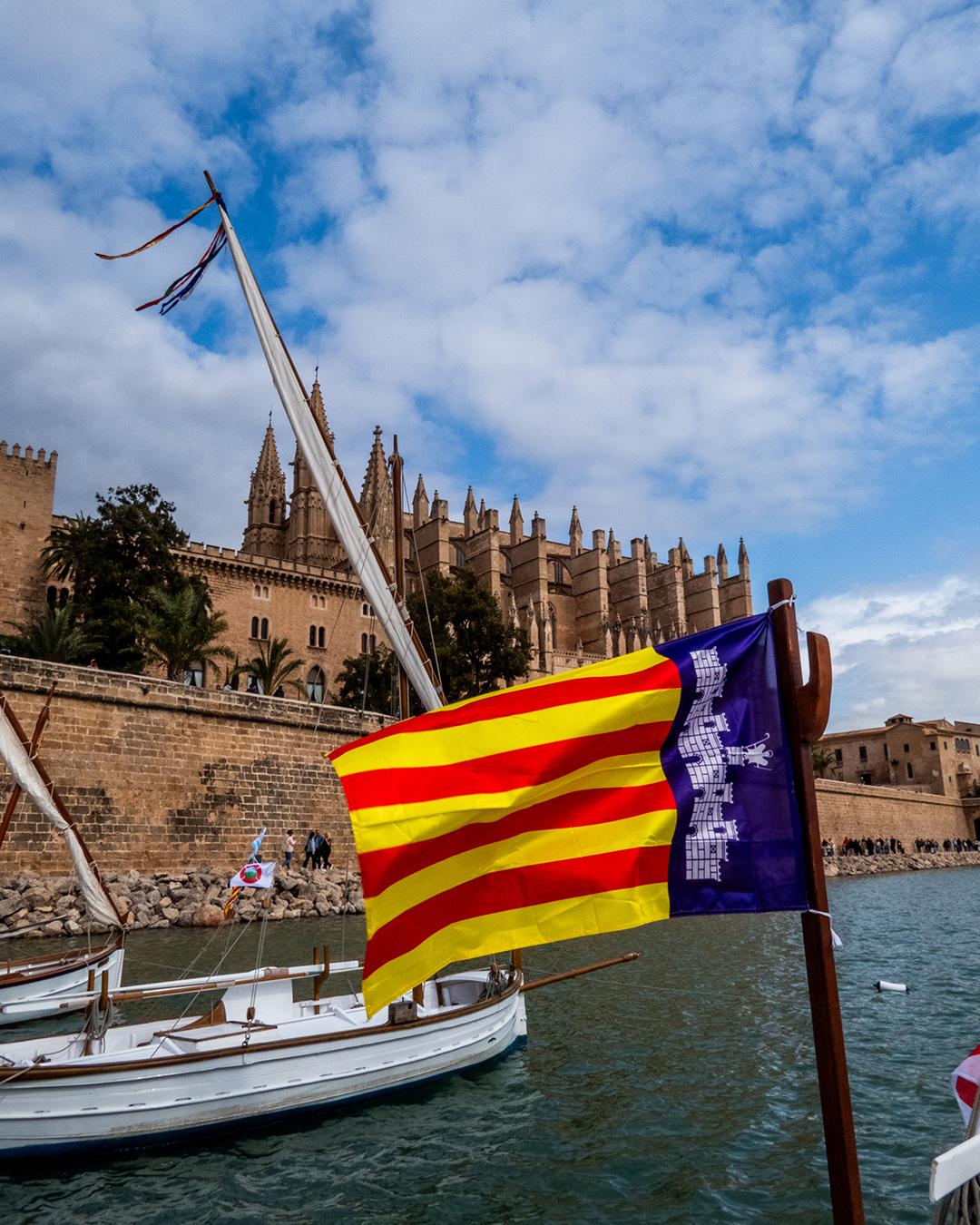 Feliç dia de les illes Balears 💜💛♥️