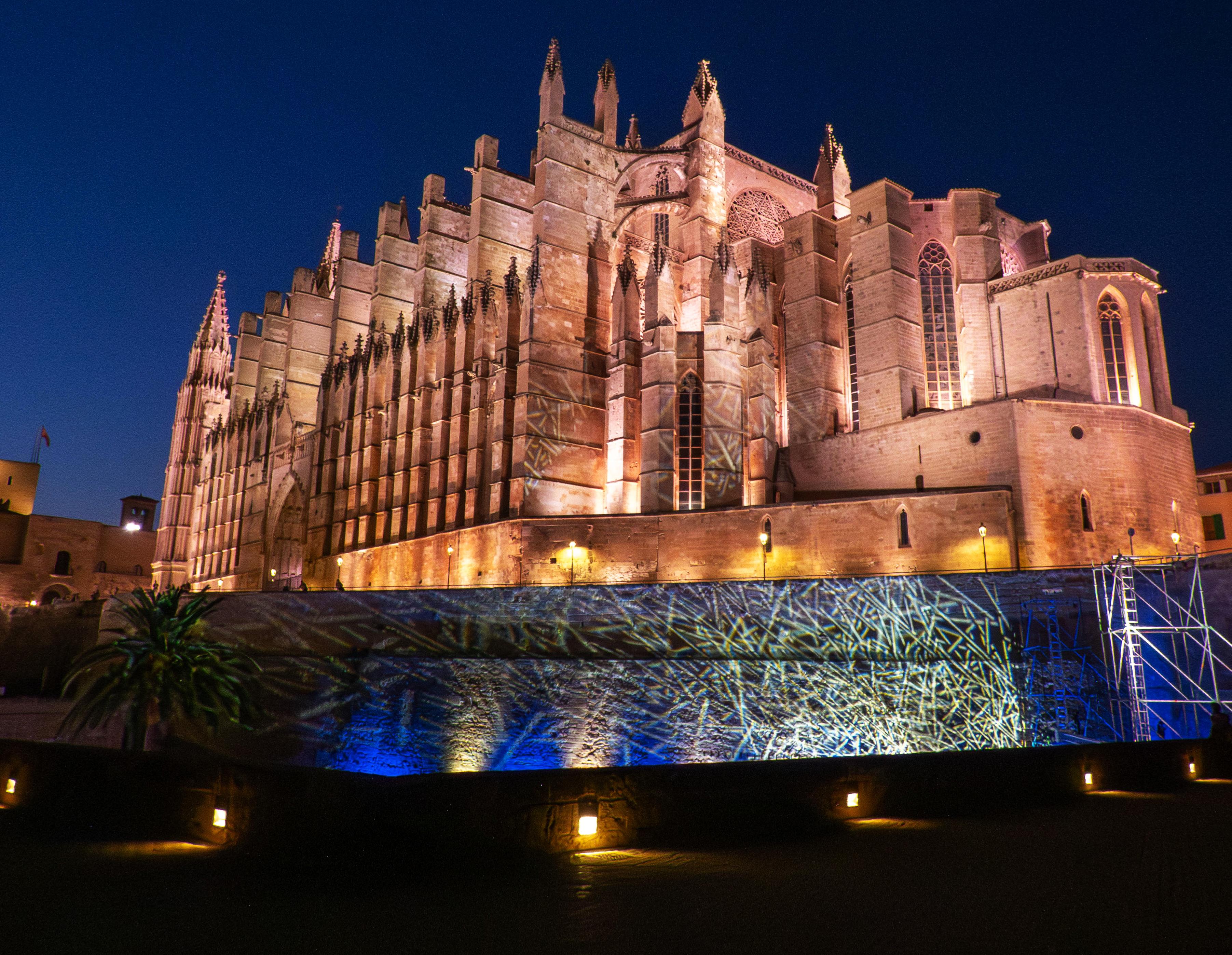 La Seu es vesteix de llum ✨