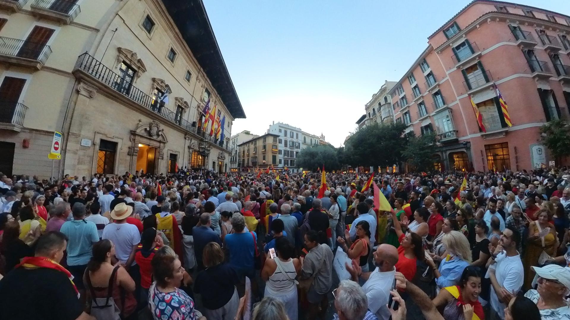 Palma se une para mostrar apoyo a Ceuta